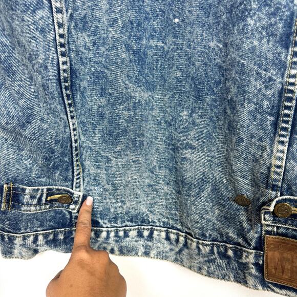 WHIPP Distressed Acid Wash Oversized Jacket Size Small (VINTAGE) - Picture 7 of 7